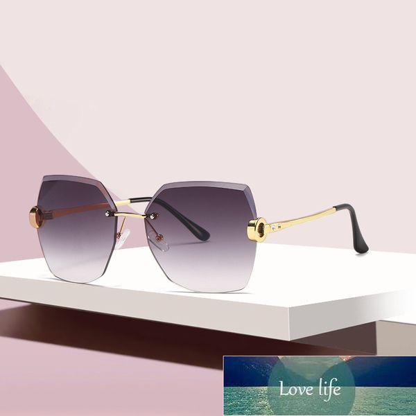 luxury brand sunglasses women fashion black retro sun glasses vintage lady summer style sunglasses female famous uv400 factory price expert, White;black
luxury brand sunglasses women fashion black retro sun glasses vintage lady summer style sunglasses female famous uv400 factory price expert, White;black