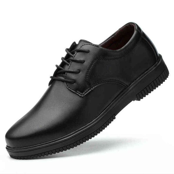 chef waiter shoes el and restaurant kitchen shoe soft work non-slip flat black oil proof waterproof wearable 211216
chef waiter shoes el and restaurant kitchen shoe soft work non-slip flat black oil proof waterproof wearable 211216