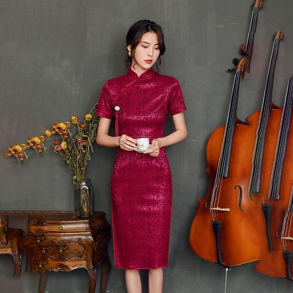ethnic clothing mandarin collar cheongsam lace burgundy evening party dress gown female vintage button qipao mid length sheath vestidos, Red
ethnic clothing mandarin collar cheongsam lace burgundy evening party dress gown female vintage button qipao mid length sheath vestidos, Red
