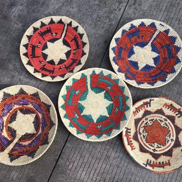 decorative objects & figurines round rustic hand-woven straw designer model room background wall hanging decoration fruit plate bowls figuri
decorative objects & figurines round rustic hand-woven straw designer model room background wall hanging decoration fruit plate bowls figuri