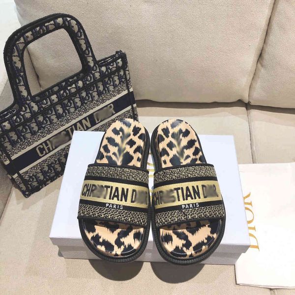 70% off wholesale sandals flip-flops new product of family in summer letter embroidered slippers for holiday, Black
70% off wholesale sandals flip-flops new product of family in summer letter embroidered slippers for holiday, Black