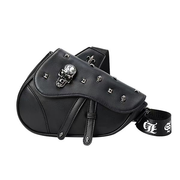 fashionable chest bag for men women outdoor riding one shoulder slung saddle-shaped skull rivet decoration pu leather street hip-hop trend s
fashionable chest bag for men women outdoor riding one shoulder slung saddle-shaped skull rivet decoration pu leather street hip-hop trend s