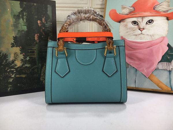 ladies purse leather designer luxury pocket card pocket money classic fashion famous brand matching box size 20-16-10cm 655661, Red;black
ladies purse leather designer luxury pocket card pocket money classic fashion famous brand matching box size 20-16-10cm 655661, Red;black