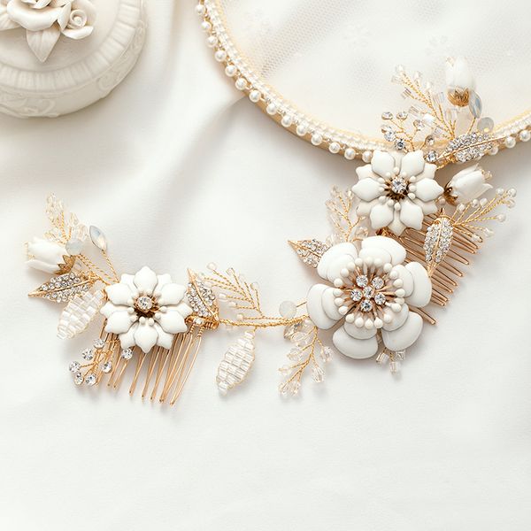 ailibride new ceramic flower crystal wedding hair combs for bridal headpiece tiara gold color handmade wedding hair accessoriesdio chan cont, White;golden
ailibride new ceramic flower crystal wedding hair combs for bridal headpiece tiara gold color handmade wedding hair accessoriesdio chan cont, White;golden