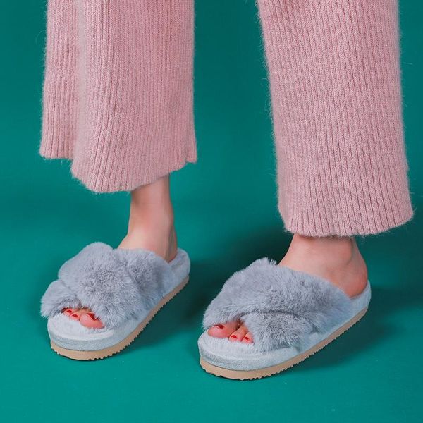 slippers women fur chic cross band 3cm heel soft plush indoor ladies platform shoes open toe fluffy house, Black
slippers women fur chic cross band 3cm heel soft plush indoor ladies platform shoes open toe fluffy house, Black