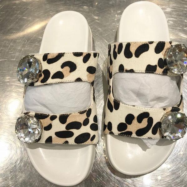 slippers 2021 european and american indoor outdoor women's fashion transparent crystal leopard print, Black
slippers 2021 european and american indoor outdoor women's fashion transparent crystal leopard print, Black