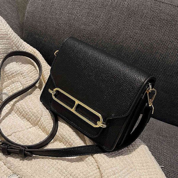 factory direct sale 75% off this year's popular 2021 new korean female autumn and winter versatile messenger small square bags
factory direct sale 75% off this year's popular 2021 new korean female autumn and winter versatile messenger small square bags