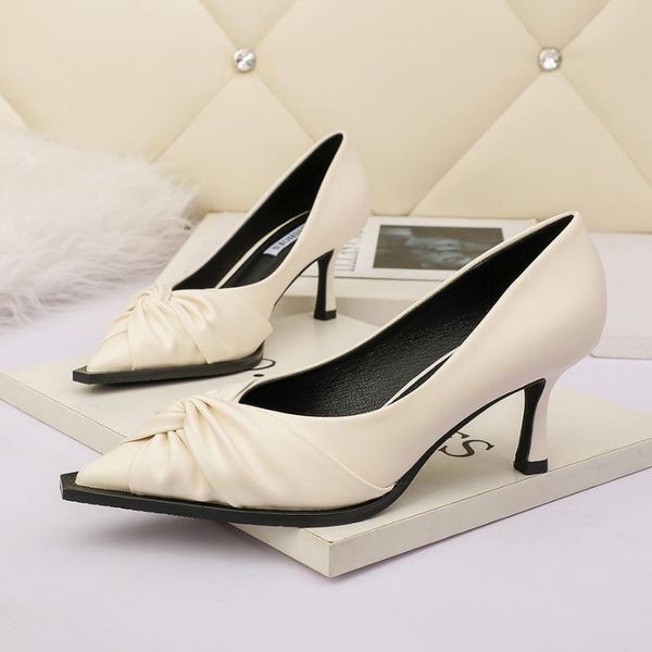 dress shoes fashion pointed shallow mouth high heels professional ol women's single versatile banquet wedding, Black
dress shoes fashion pointed shallow mouth high heels professional ol women's single versatile banquet wedding, Black