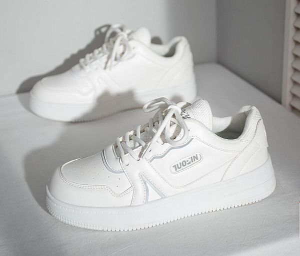 spring autumn women shoes sneakers solid white female leather platform classic shoes designer skateboarding motorcycle boots
spring autumn women shoes sneakers solid white female leather platform classic shoes designer skateboarding motorcycle boots