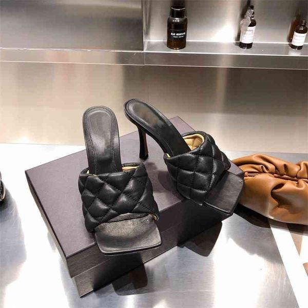 70% off wholesale sandals flip-flops summer knit suede slippers for women fine plied square toe high open-toe flip-flops leather fashion sho, Black
70% off wholesale sandals flip-flops summer knit suede slippers for women fine plied square toe high open-toe flip-flops leather fashion sho, Black