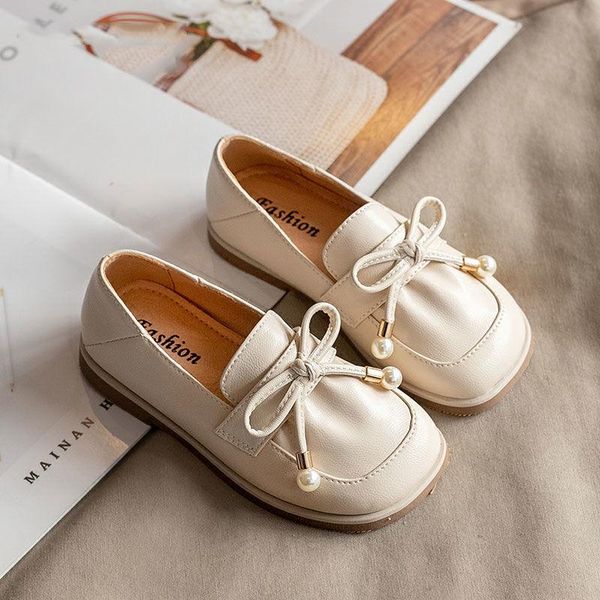 spring and autumn children' princess soft sole girl fragrant fashion cute small leather shoes flat, Black;grey
spring and autumn children' princess soft sole girl fragrant fashion cute small leather shoes flat, Black;grey