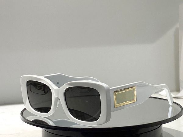sunglasses for men and women summer style 4377 anti-ultraviolet retro plate full frame fashion eyeglasses random box, White;black
sunglasses for men and women summer style 4377 anti-ultraviolet retro plate full frame fashion eyeglasses random box, White;black