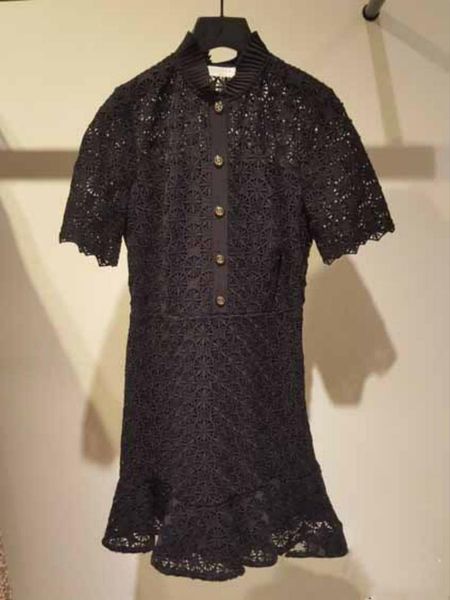 woman dress hollow short sleeve mini party casual round neck button women dresses summer 2021 ethnic clothing, Red
woman dress hollow short sleeve mini party casual round neck button women dresses summer 2021 ethnic clothing, Red