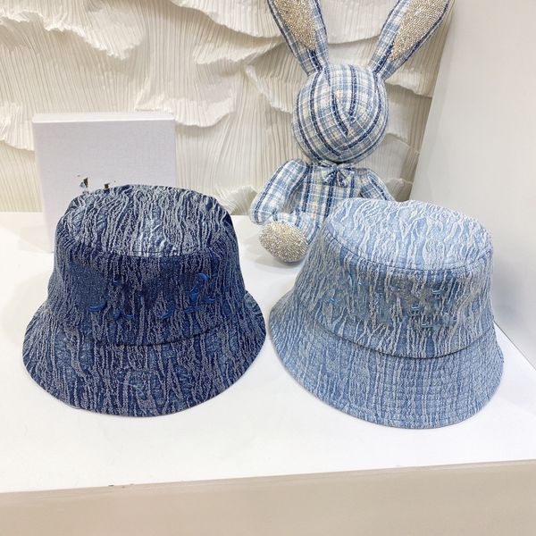 2021 new style embroidered fisherman hat new on the shelves details are very exquisite workmanship new ultra fire with dust bag, Blue;gray
2021 new style embroidered fisherman hat new on the shelves details are very exquisite workmanship new ultra fire with dust bag, Blue;gray