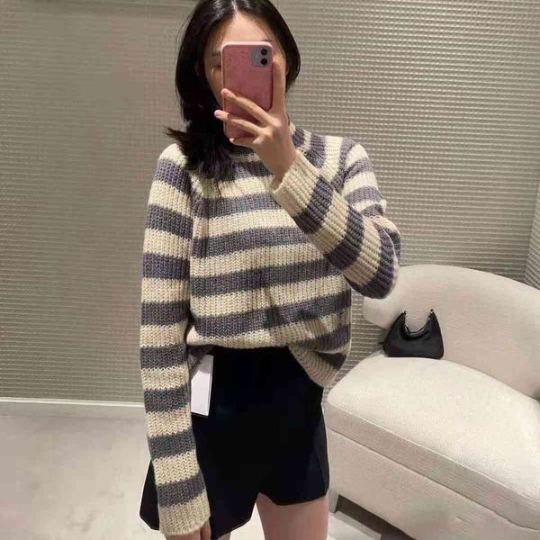 baby same 21 early autumn d striped bee embroidery small high neck pullover long sleeve sweater female, White;black
baby same 21 early autumn d striped bee embroidery small high neck pullover long sleeve sweater female, White;black