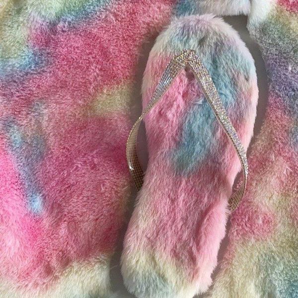 slippers warm fluffy women cozy faux fur cross indoor floor slides flat soft furry shoes ladies female celebrities flip flops, Black
slippers warm fluffy women cozy faux fur cross indoor floor slides flat soft furry shoes ladies female celebrities flip flops, Black
