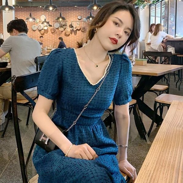 casual dresses big eees glaze blue pearl v-neck dress with small fragrance and slim waist, Black;gray
casual dresses big eees glaze blue pearl v-neck dress with small fragrance and slim waist, Black;gray
