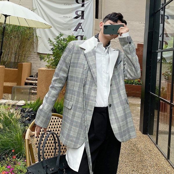 men's niche design style mid length plaid blazer 2021 new korean trend splicing fake two pieces chic suit coat male, White;black
men's niche design style mid length plaid blazer 2021 new korean trend splicing fake two pieces chic suit coat male, White;black