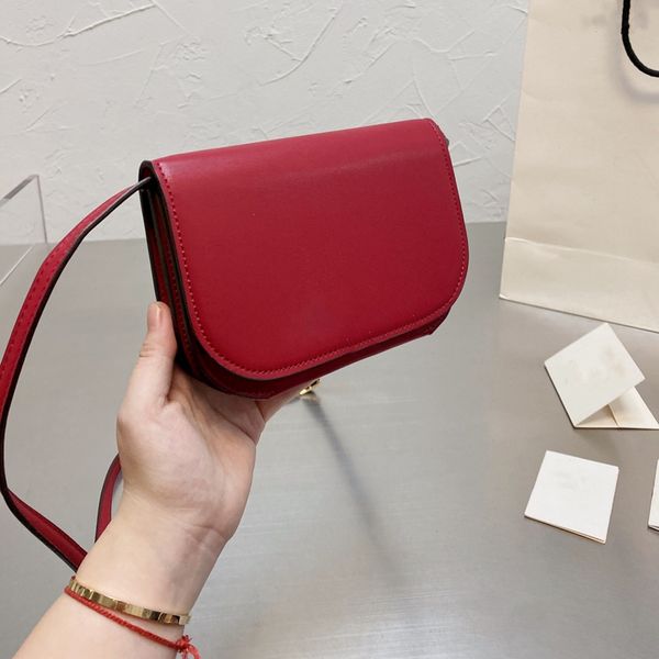 designer wallet mini bags cross body clutch purse shoulder bag genuine leather fashion brand different colors with exquisite packaging and o
designer wallet mini bags cross body clutch purse shoulder bag genuine leather fashion brand different colors with exquisite packaging and o