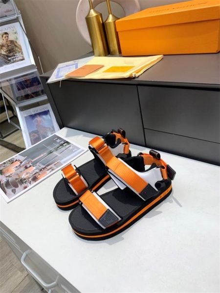 2021 new super sandals, high-end sandals for women, brand-name sandals, brand-name women's sandals, platform sandals 35-40, Black
2021 new super sandals, high-end sandals for women, brand-name sandals, brand-name women's sandals, platform sandals 35-40, Black