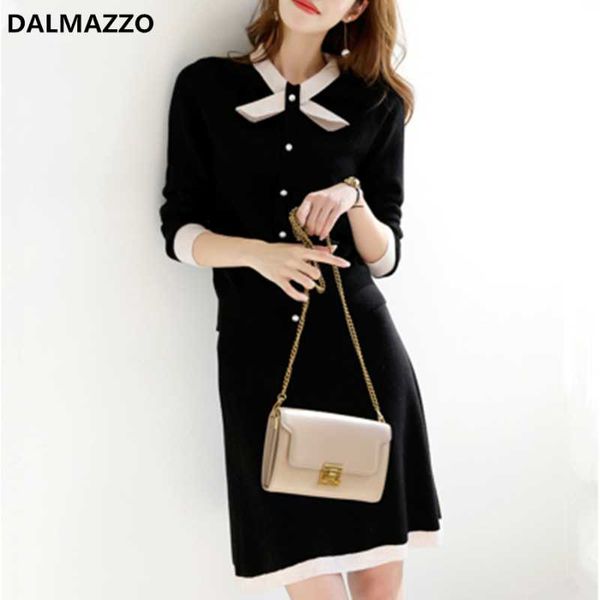 women's tracksuits 2021 est autumn women bow o neck single-breasted suits knitted jacket + package hip mini skirt 2 pieces sets clothe, Gray
women's tracksuits 2021 est autumn women bow o neck single-breasted suits knitted jacket + package hip mini skirt 2 pieces sets clothe, Gray