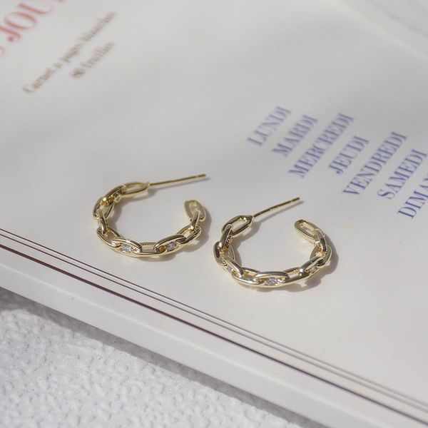 hoop & huggie design fashion jewelry chain inlaid zircon simple c-shaped style earrings for woman shine daily elegant earring, Golden;silver
hoop & huggie design fashion jewelry chain inlaid zircon simple c-shaped style earrings for woman shine daily elegant earring, Golden;silver
