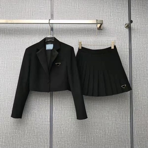 women's suits & blazers two pieces dress sets jacket skirts suit for lady slim fit spring autumn tracksuits button fly, White;black
women's suits & blazers two pieces dress sets jacket skirts suit for lady slim fit spring autumn tracksuits button fly, White;black
