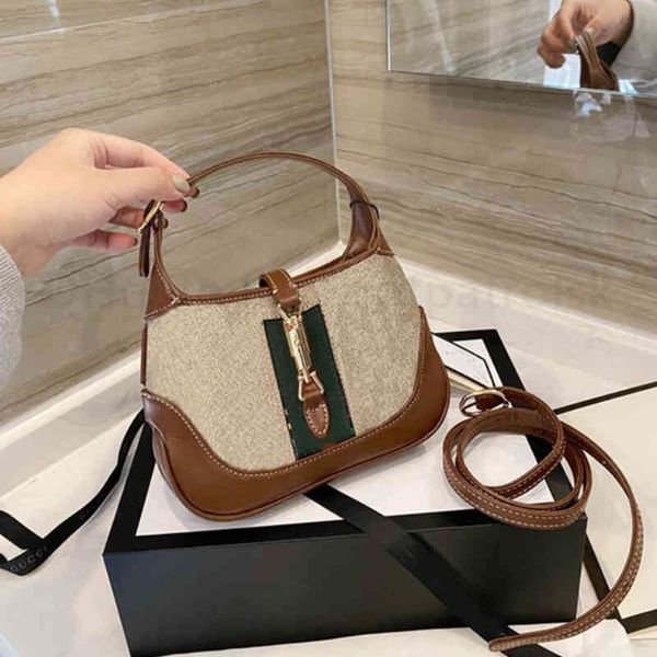 cowhide leather shoulder bags women classic luxurys designers bags fashion crossbody letter handbags totes 2021 lady purses
cowhide leather shoulder bags women classic luxurys designers bags fashion crossbody letter handbags totes 2021 lady purses