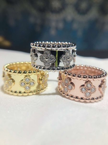delicate ring 925 sterling silver kaleidoscope , 18k rose gold plated, plain edge, diamond, niche design, red
delicate ring 925 sterling silver kaleidoscope , 18k rose gold plated, plain edge, diamond, niche design, red