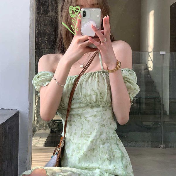 2021 summer korean bubble sleeve chiffon floral drs ins super fairy dign medium length skirt, Black;gray
2021 summer korean bubble sleeve chiffon floral drs ins super fairy dign medium length skirt, Black;gray
