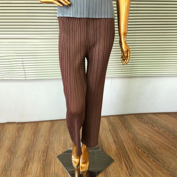 women's pants & capris lanmrem 2021 spring summer solid color high waist pleated straight women vintage loose office lady wild bottom p, Black;white
women's pants & capris lanmrem 2021 spring summer solid color high waist pleated straight women vintage loose office lady wild bottom p, Black;white