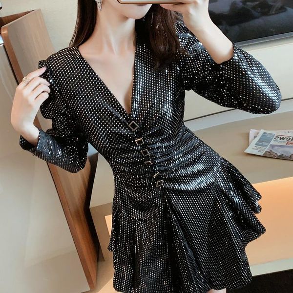 casual dresses designer runway v-neck mini women dress black long sleeve sequins club buttons lady short elegant desses vestidos, Black;gray
casual dresses designer runway v-neck mini women dress black long sleeve sequins club buttons lady short elegant desses vestidos, Black;gray
