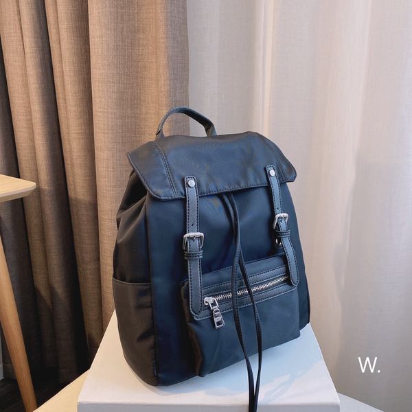2021trend practical school bag classic design nylon black backpack drawstring designer large capacity pocket fashion men and women backpacks
2021trend practical school bag classic design nylon black backpack drawstring designer large capacity pocket fashion men and women backpacks