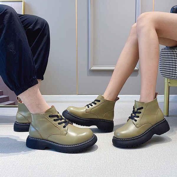boots ladies big head black leather shoes retro sponge cake thick-soled couple high-short casual working women's
boots ladies big head black leather shoes retro sponge cake thick-soled couple high-short casual working women's