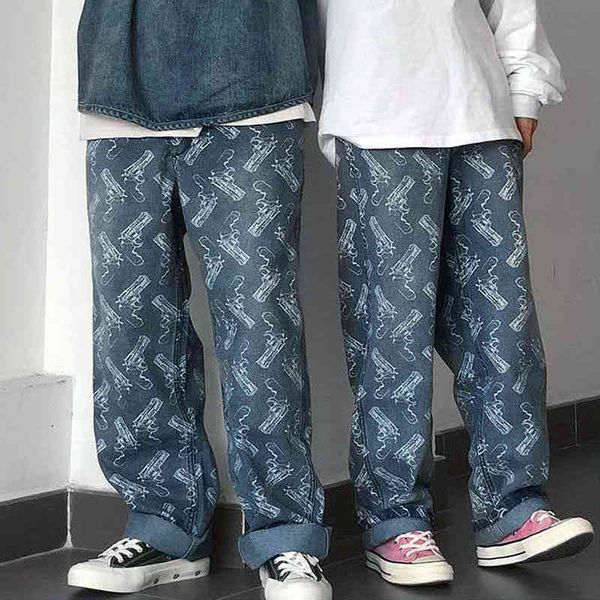 high-rise straight streetwear man breeches woman washed jeans from cartoon animated magazine, Blue
high-rise straight streetwear man breeches woman washed jeans from cartoon animated magazine, Blue