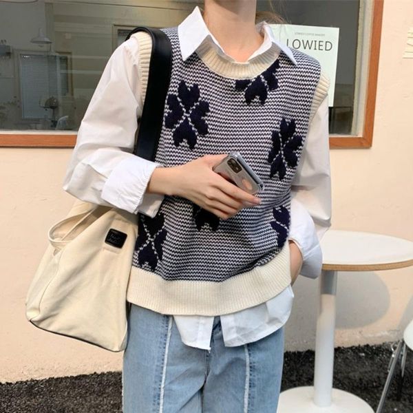 women's vests love sweater vest women chic early autumn 2021 color contrast pullover jacket, Black;white
women's vests love sweater vest women chic early autumn 2021 color contrast pullover jacket, Black;white