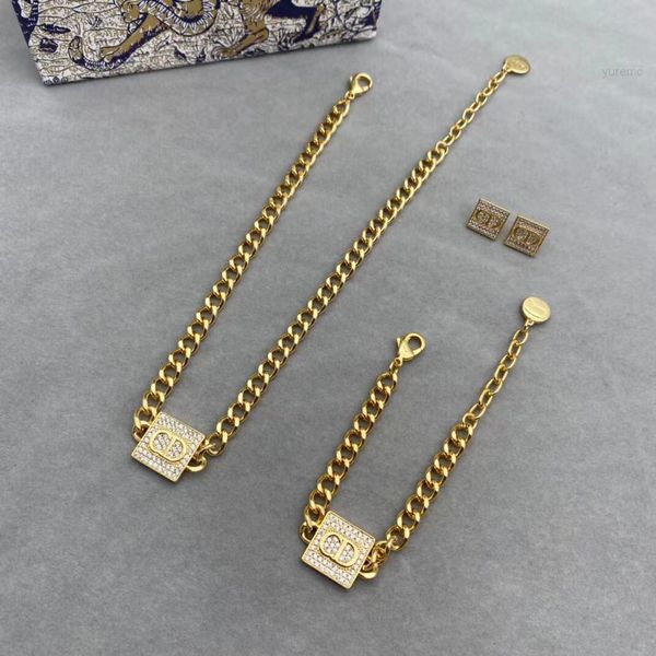 luxury designer fashion necklace dijiafang brand diamond letter design sense is full of trend d family bracelet women's cd earrings, Red;brown
luxury designer fashion necklace dijiafang brand diamond letter design sense is full of trend d family bracelet women's cd earrings, Red;brown