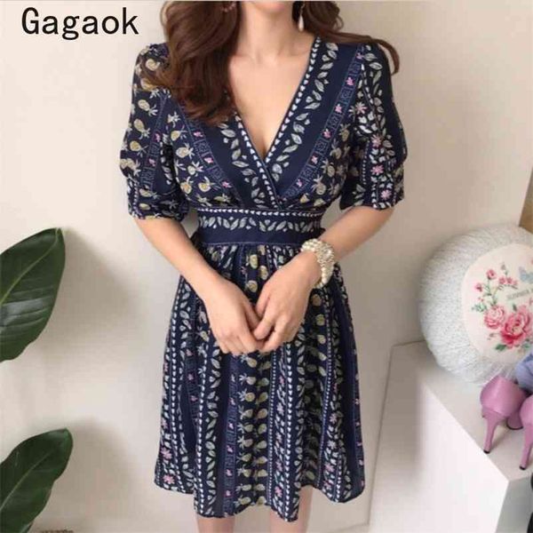 female vintage a-line dress summer v-neck puff sleeve empire floral print dresses slim chic wild vestidos 210531, Black;gray
female vintage a-line dress summer v-neck puff sleeve empire floral print dresses slim chic wild vestidos 210531, Black;gray