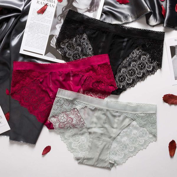 lace underpants women's low waist hollow transparent girl's triangle, Black;pink
lace underpants women's low waist hollow transparent girl's triangle, Black;pink