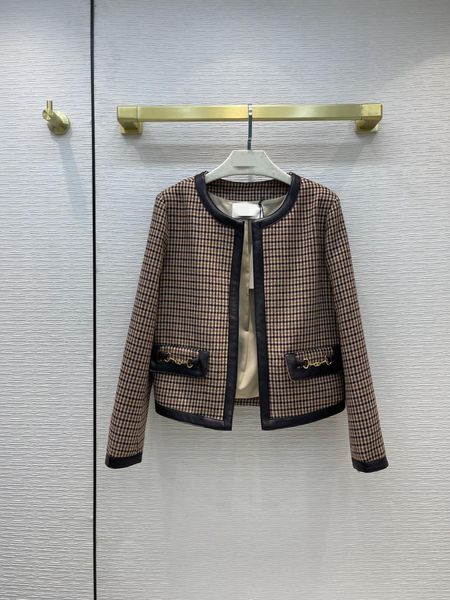 milan runway coats 2021 autumn long sleeve o neck women's jackets designer brand same style outerwear 0618-9, Black;brown
milan runway coats 2021 autumn long sleeve o neck women's jackets designer brand same style outerwear 0618-9, Black;brown