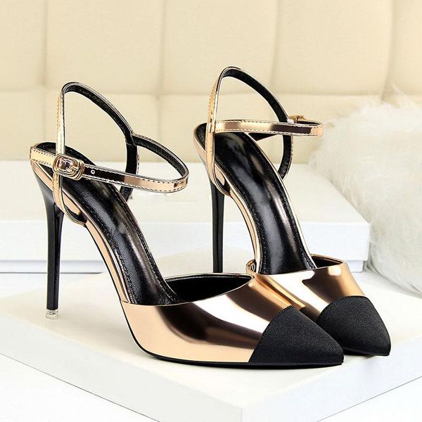 dress shoes baotou buckle waterproof thick-soled high-heeled sandals 2021 summer season stiletto hollow, Black
dress shoes baotou buckle waterproof thick-soled high-heeled sandals 2021 summer season stiletto hollow, Black