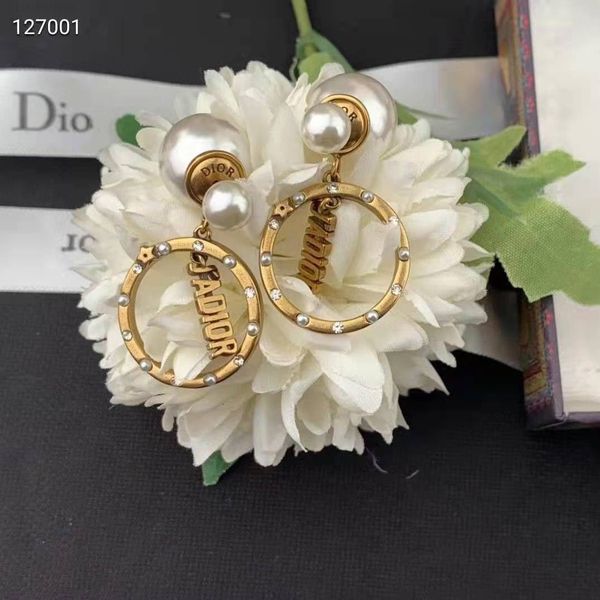 luxury earrings fashion designer jewelry d family two wear pearl , feminine temperament, able letter and 2021, Golden
luxury earrings fashion designer jewelry d family two wear pearl , feminine temperament, able letter and 2021, Golden