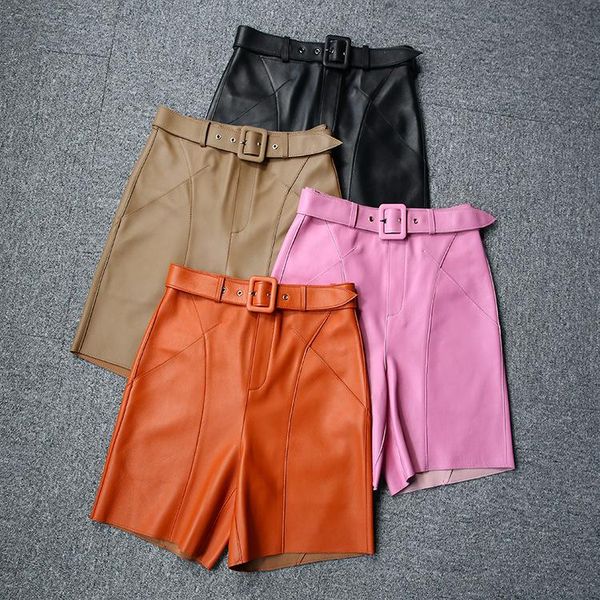 women's pants & capris designer high-rise leather belt short genuine straight c520, Black;white
women's pants & capris designer high-rise leather belt short genuine straight c520, Black;white