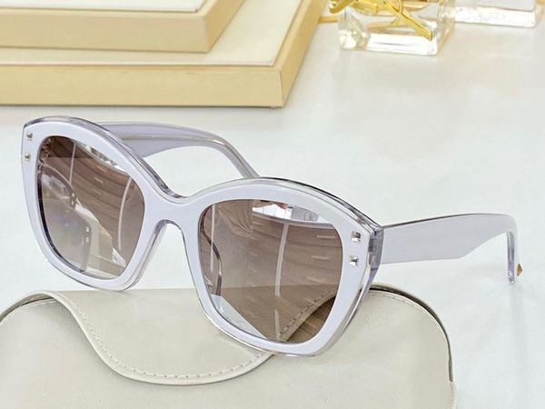 4186 sunglasses for women men sun glasses fashion style protects eyes uv400 lens with case, White;black
4186 sunglasses for women men sun glasses fashion style protects eyes uv400 lens with case, White;black