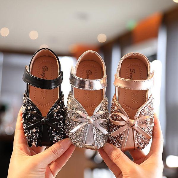 first walkers princess shoes single 2021 autumn children's soft sole baby little girls pearl sequins kids leather
first walkers princess shoes single 2021 autumn children's soft sole baby little girls pearl sequins kids leather