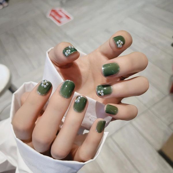 false nails fake green phnom penh short pearl flower wearing nail sticker finished 24 with glue, Red;gold
false nails fake green phnom penh short pearl flower wearing nail sticker finished 24 with glue, Red;gold