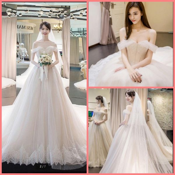 2021 new arrival white lace a line wedding dresses off the shoulder sweetheart neckline court train elegant court train bridal gowns princes
2021 new arrival white lace a line wedding dresses off the shoulder sweetheart neckline court train elegant court train bridal gowns princes