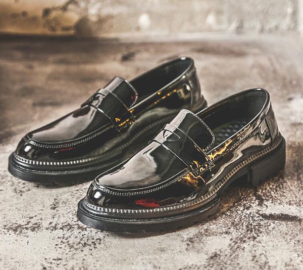 2021 spring autumn men patent leather casual shoes new designer fashion british style brogue trend shoes loafers, Black
2021 spring autumn men patent leather casual shoes new designer fashion british style brogue trend shoes loafers, Black