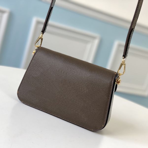 messenger bags women purse genuine leather bag patchwork color silky leather buckle wide shoulder strap letter k7w
messenger bags women purse genuine leather bag patchwork color silky leather buckle wide shoulder strap letter k7w