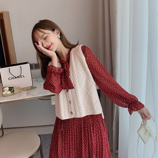 casual dresses dresses autumn loose all-match bow-neck female midi long-sleeved lace-up floral chiffon women dress vestidos nhta, Black;gray
casual dresses dresses autumn loose all-match bow-neck female midi long-sleeved lace-up floral chiffon women dress vestidos nhta, Black;gray